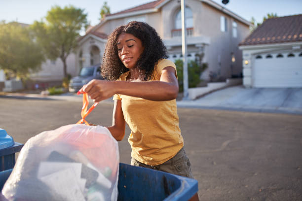 Best Garage Cleanout Services  in Minerva, OH